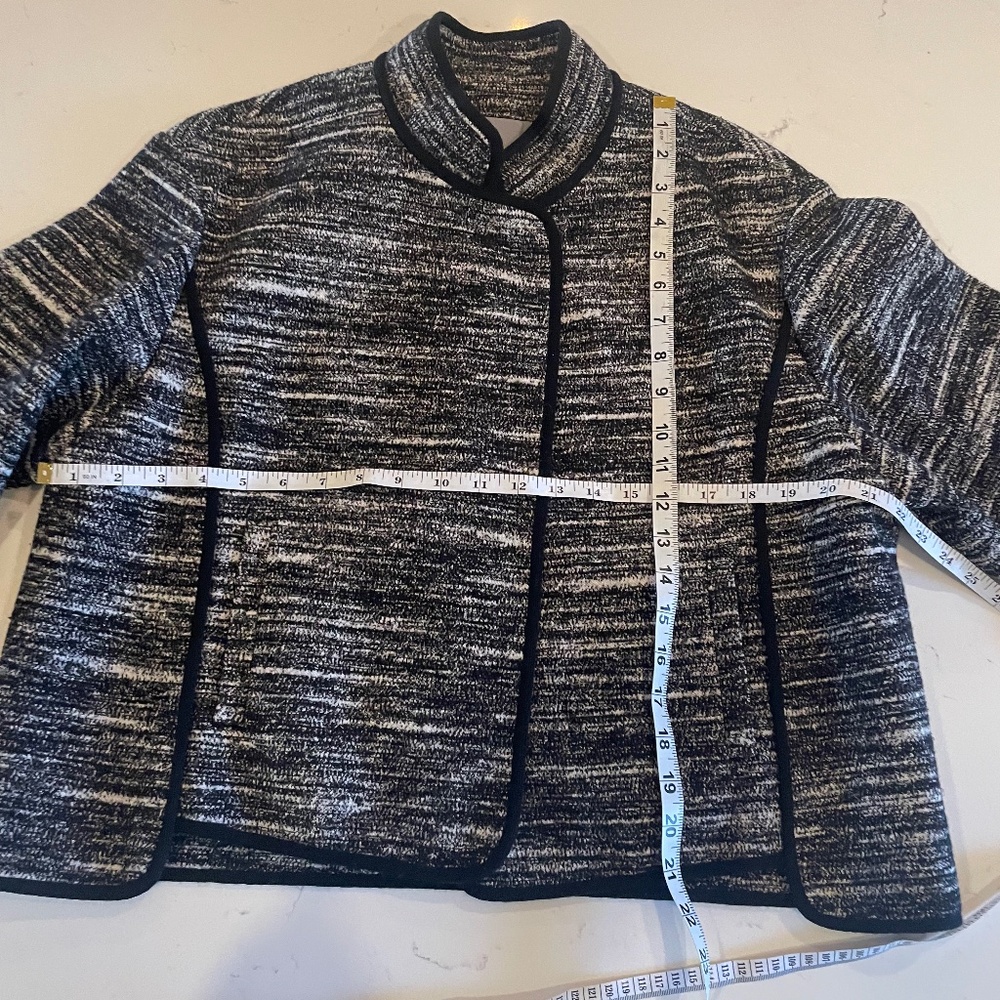 Classiques Entier Jacket In Size Small - image 4